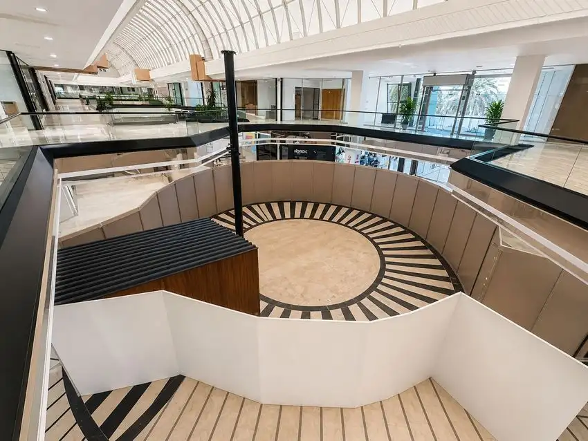 Local de Moda en Alquiler en Puerto Banús, Marbella