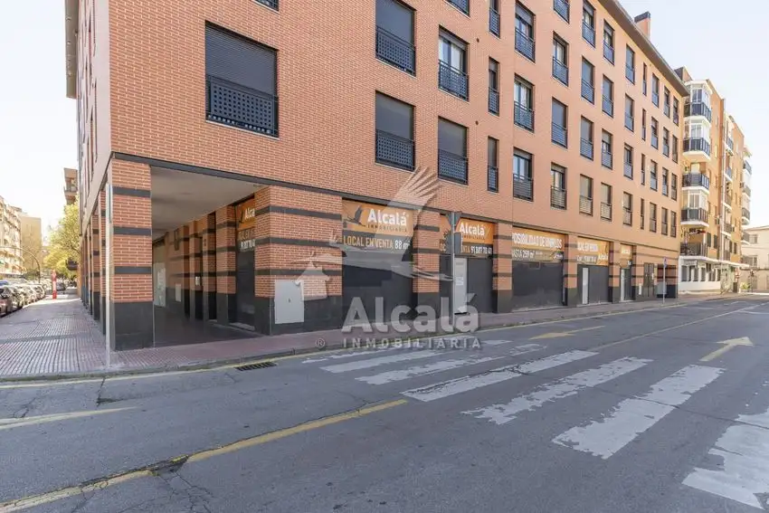 Local de Moda en Venta en Alcala de Henares