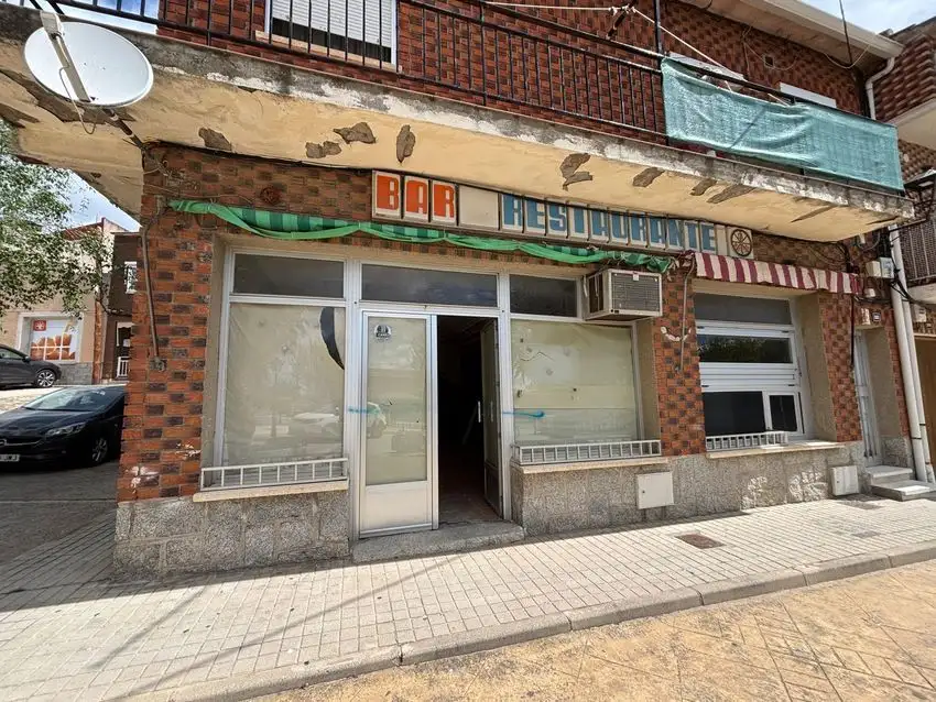 Bar en Venta en Cenicientos