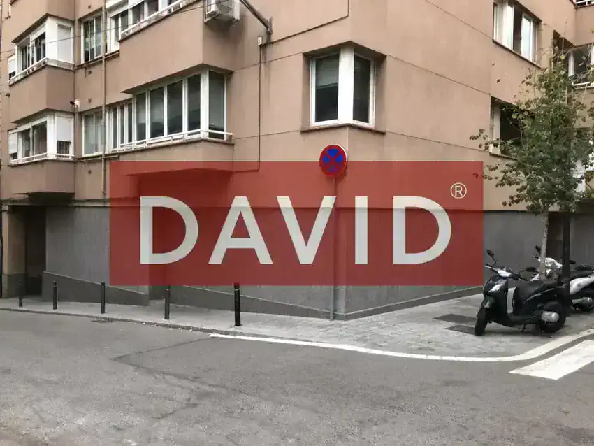 Local de Moda en Alquiler en La Salut, Barcelona