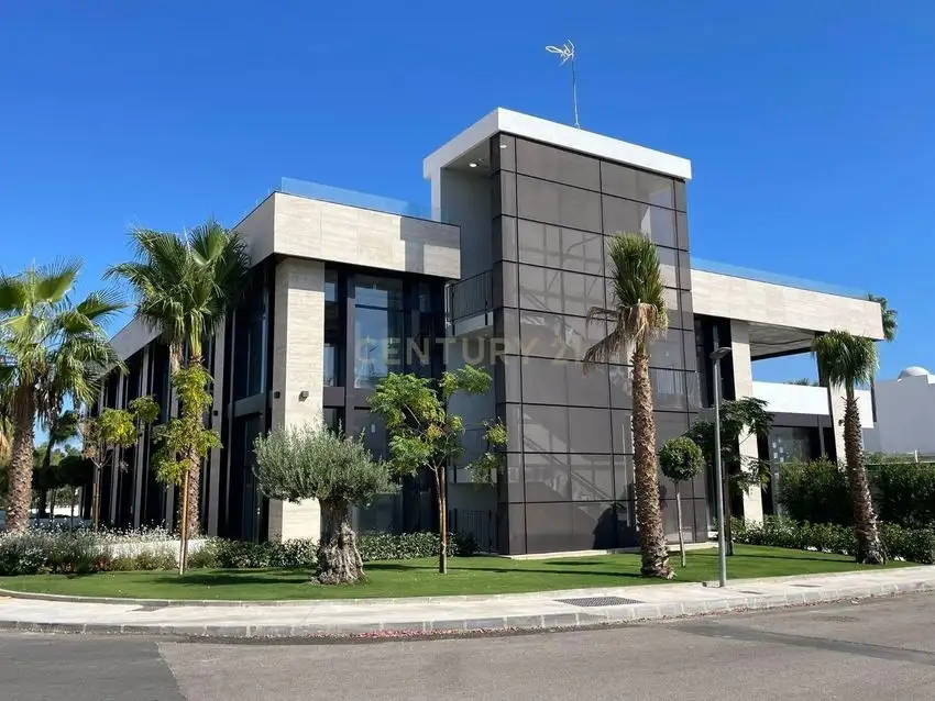 Oficina en Alquiler en Rodeo Alto-Guadaiza-La Campana, Marbella
