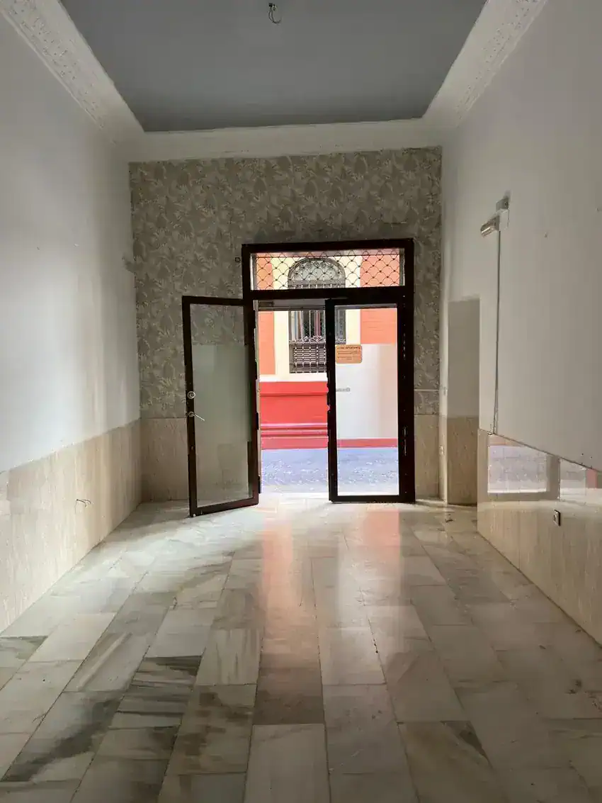 Local comercial en Alquiler en Arenal - Museo - Tetuán, Sevilla