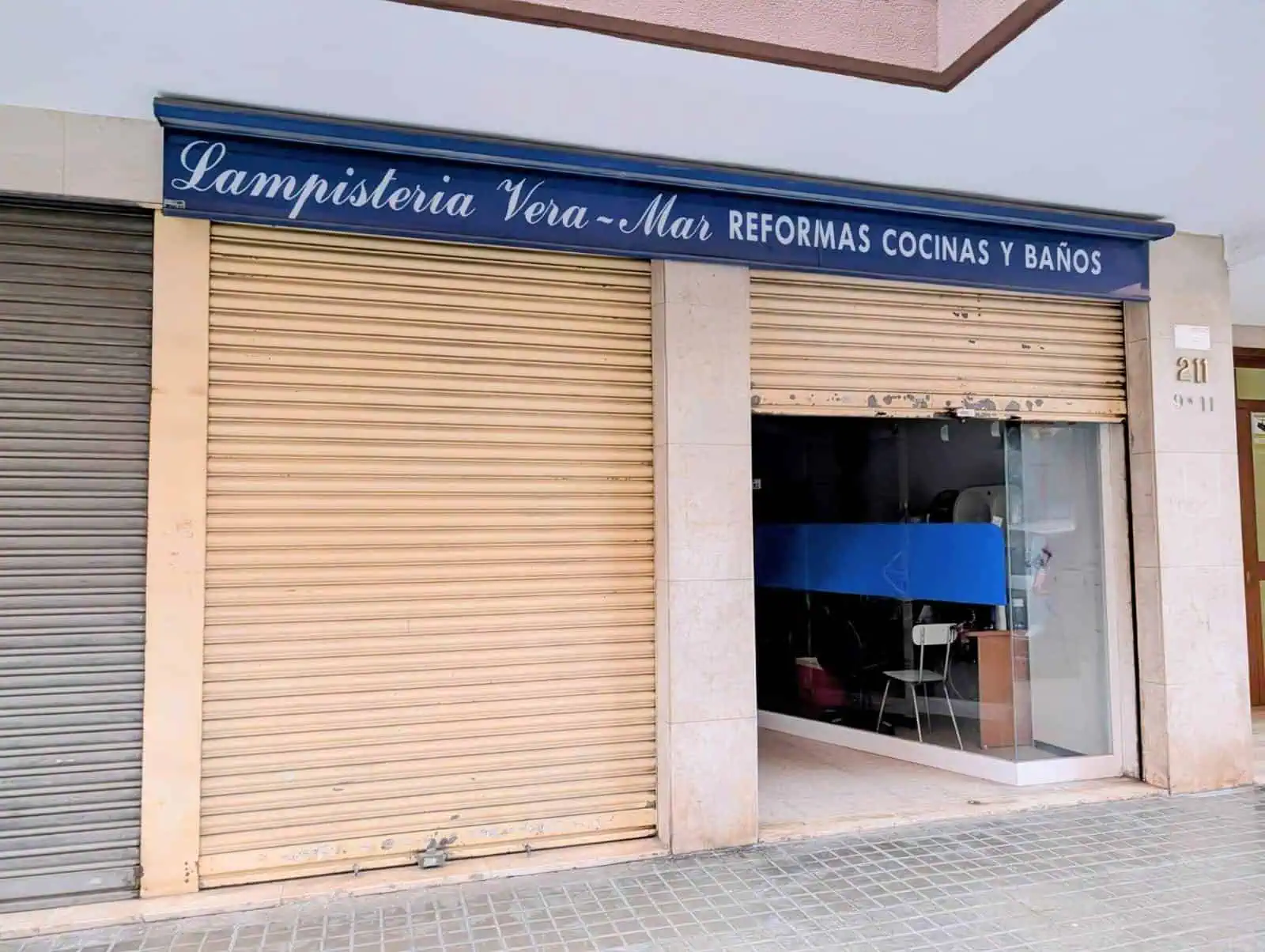 Local comercial en Venta en Badalona