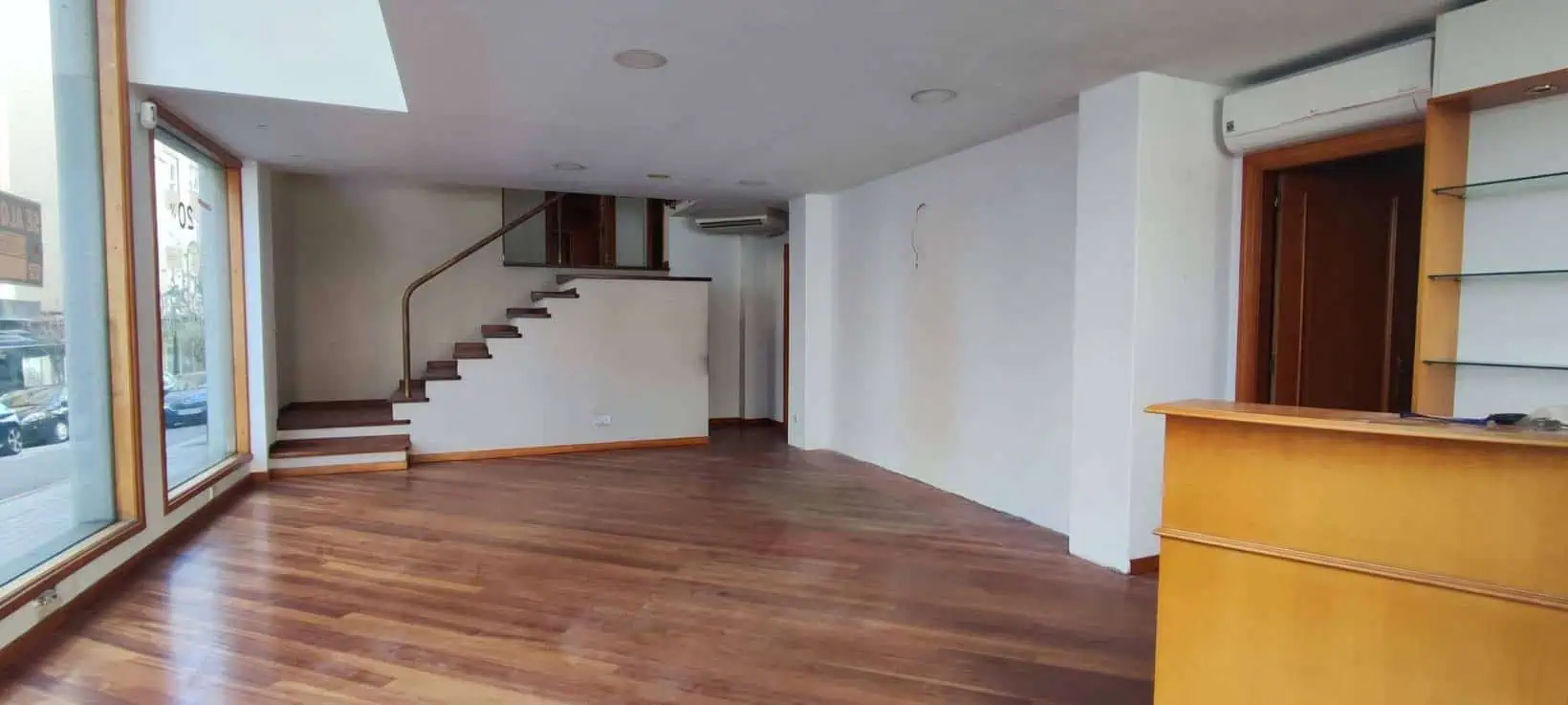 Local comercial en Alquiler en Vigo