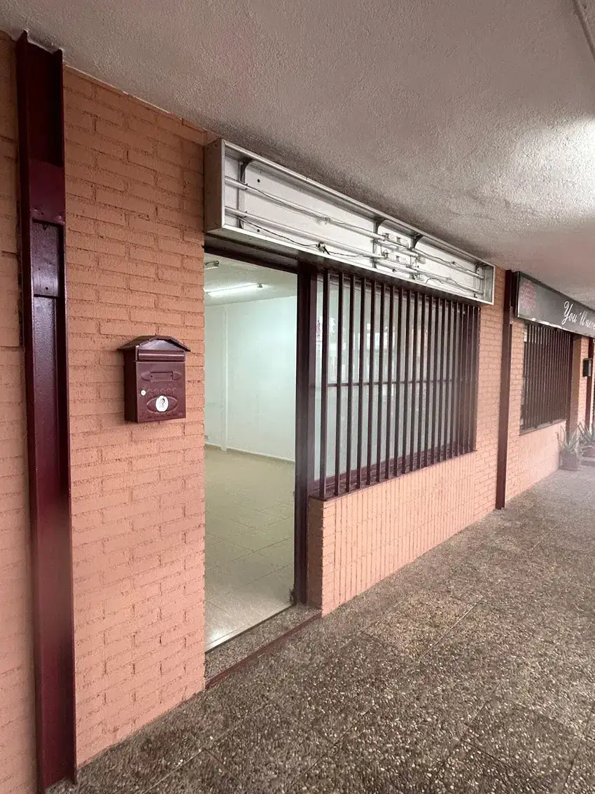 Local comercial en Alquiler