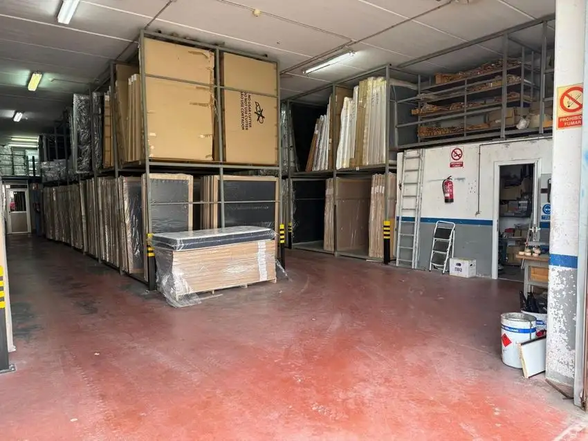 Almacén en Venta en L'Ametlla del Vallès
