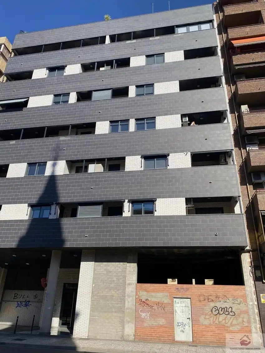 Local comercial en Venta en La Granja, Zaragoza