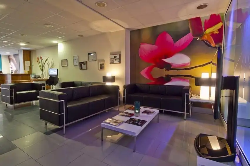 Clínica dental en Venta en Vilapicina i la Torre Llobeta, Barcelona