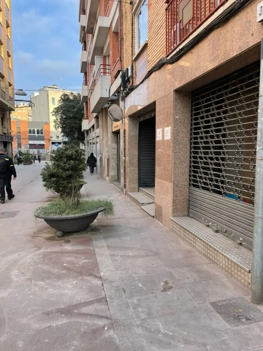Local comercial en Venta en Viladecans