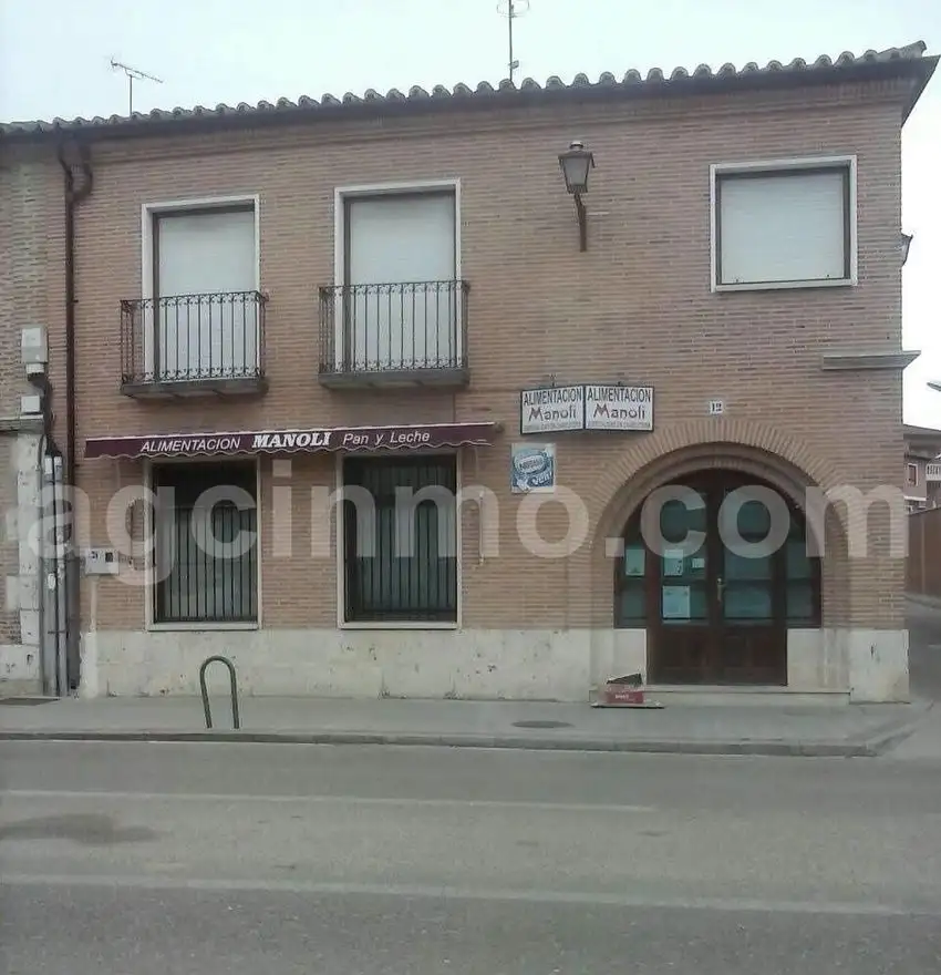 Local comercial en Venta en Rueda