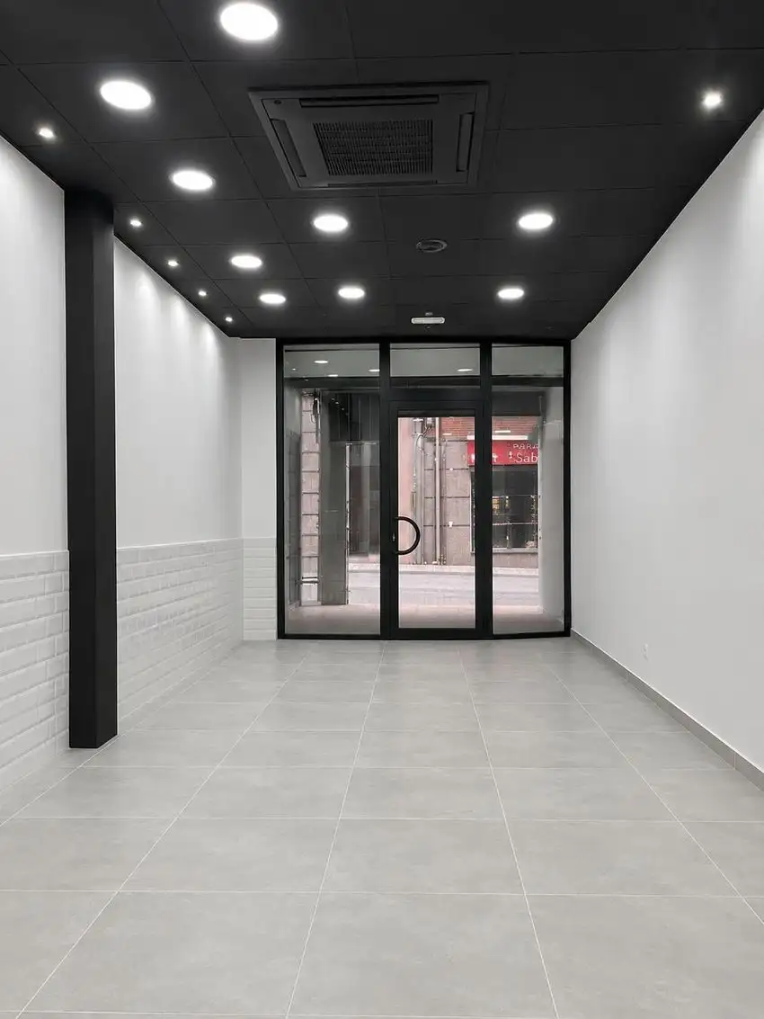 Local comercial en Alquiler en Llinars del Vallès