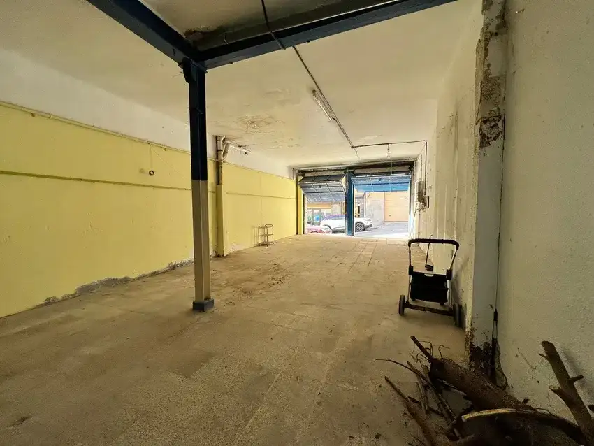 Local de Moda en Alquiler en Sant Boi de Llobregat